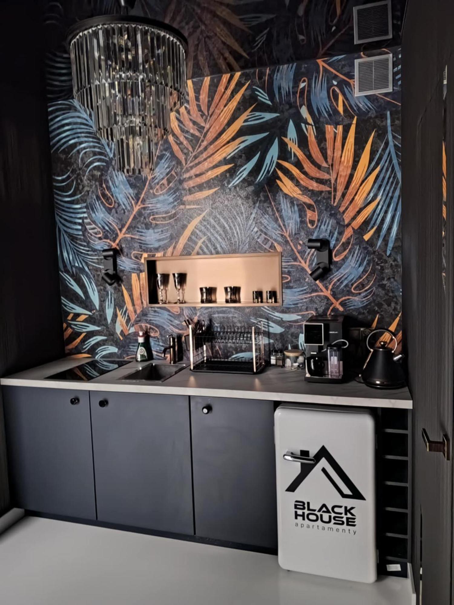 Black House A Радом Экстерьер фото